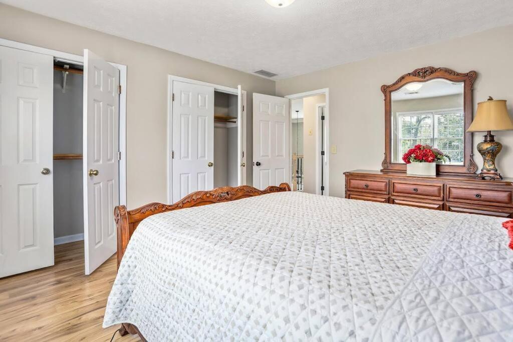 Lovely 5Bed, 3-Fullbath ! 5Min To Free Way I-85 Lawrenceville Esterno foto