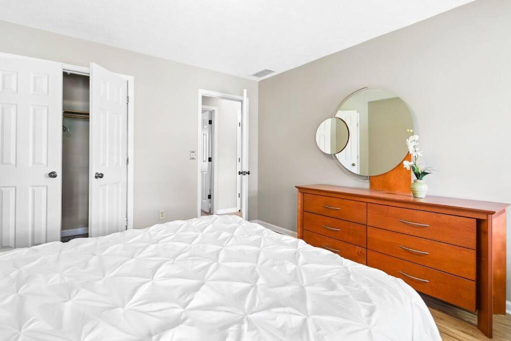 Lovely 5Bed, 3-Fullbath ! 5Min To Free Way I-85 Lawrenceville Esterno foto
